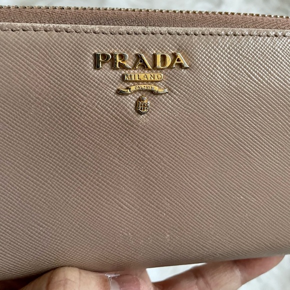 Authentic PRADA Milano long wallet🌸🌸🌸 - Picture 3 of 17